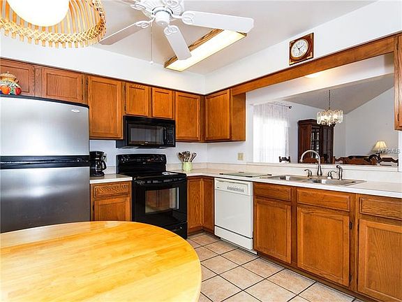 5th image of 226 Bristol Cir