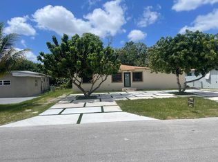270 NW 147th St, Miami, FL 33168