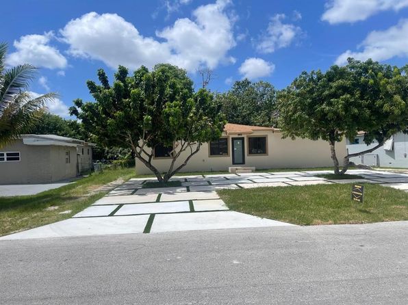 270 NW 147th St