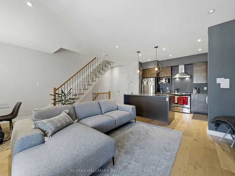 595 Compass St — Photo 12