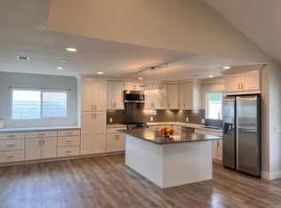 571 N Espanita St, Orange, CA 92869