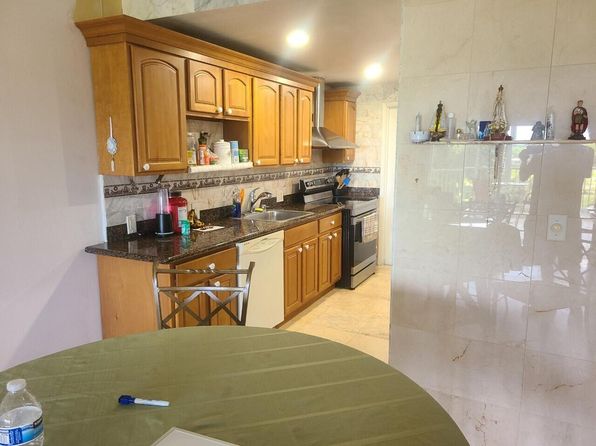 3050 N Palm Aire Dr APT 504