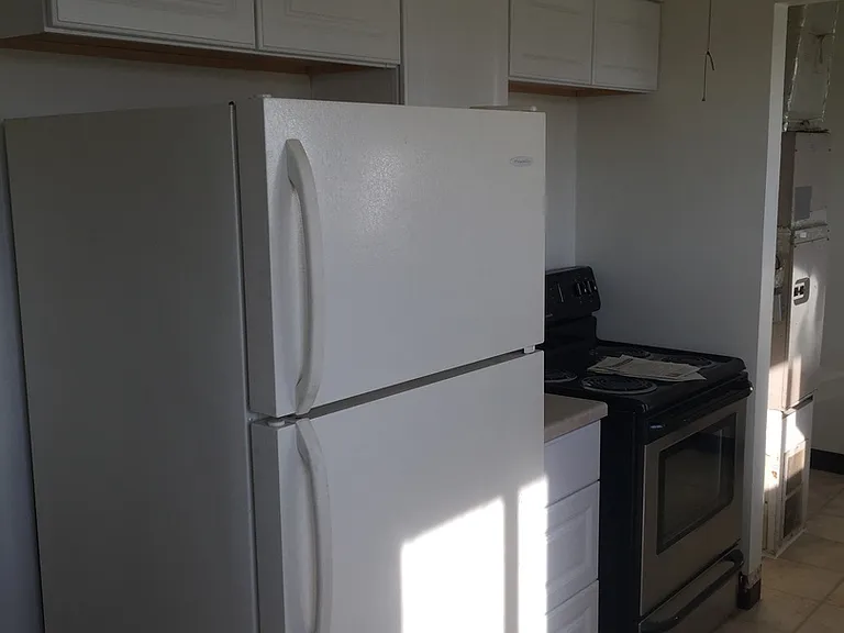 1232 Vandenberg Ave — Photo 3