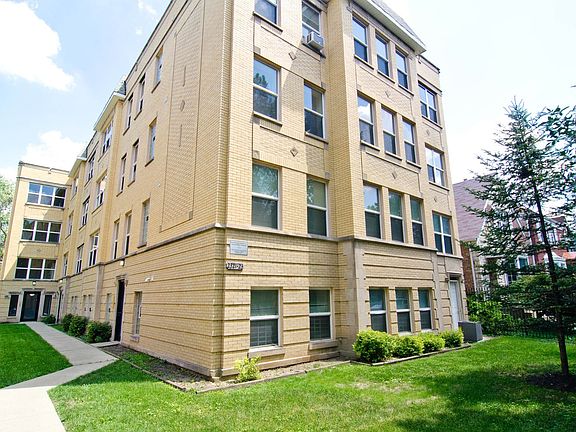 2nd image of 2321 N Oak Park Ave
