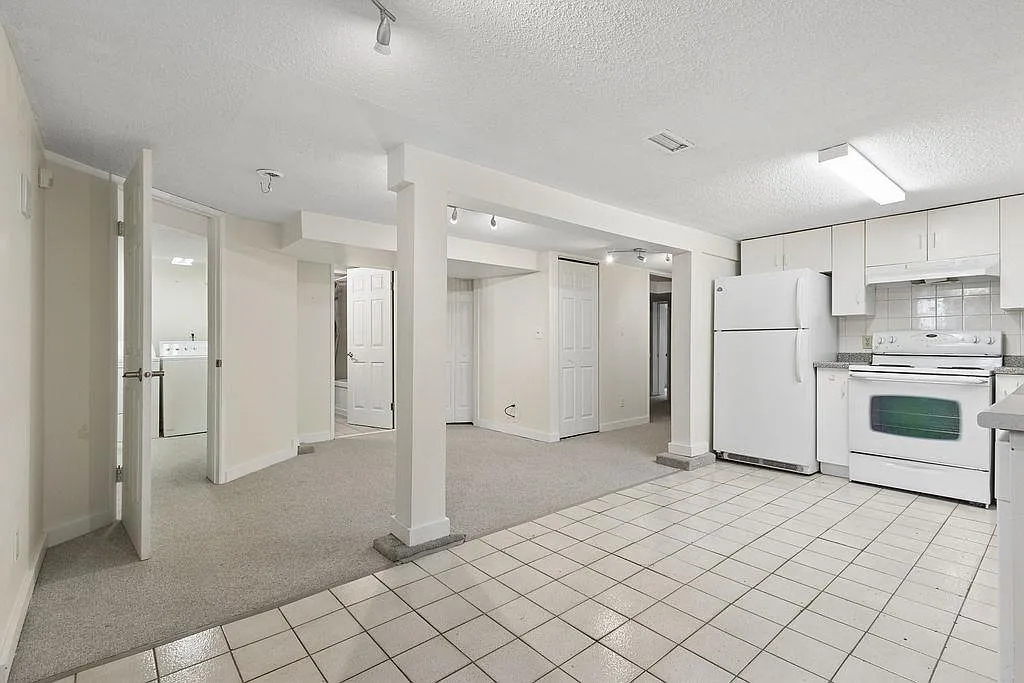 2 bed, 900 sqft, $2,000 — Photo 2