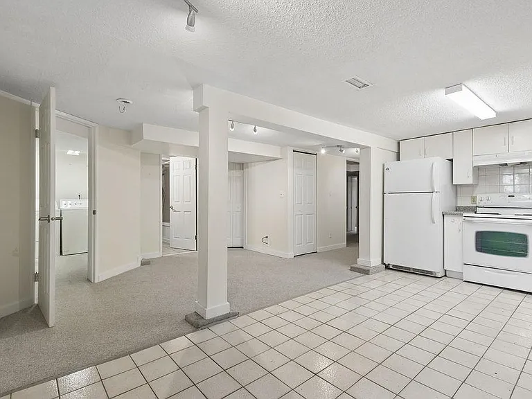 3229 W 11th Ave #GROUND LEVEL — Photo 2