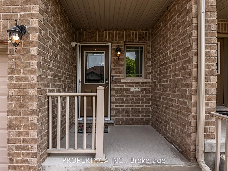 14 Amos Dr #2 — Photo 4