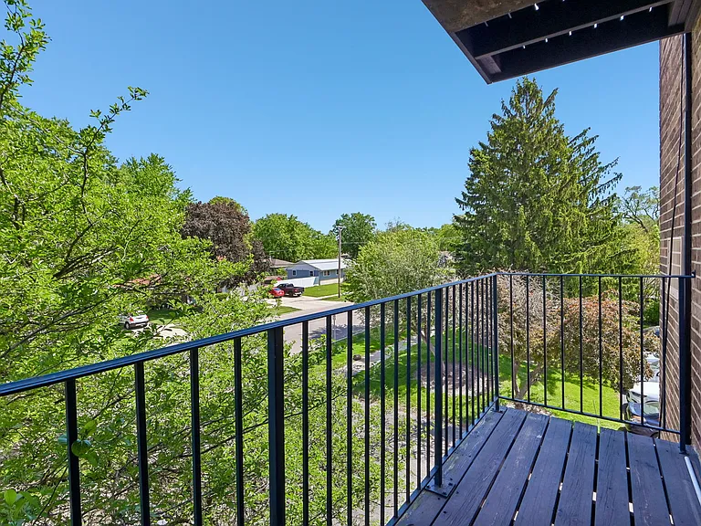 ReNew Aurora — Photo 49