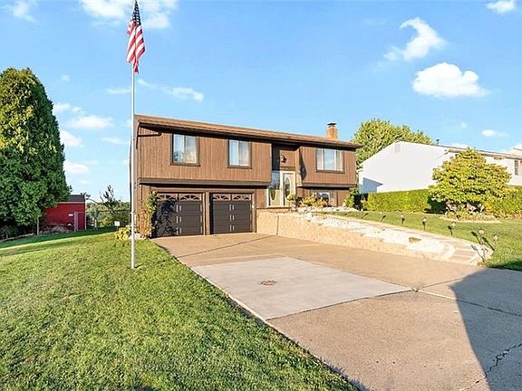 3rd image of 110 Scottsdale Dr