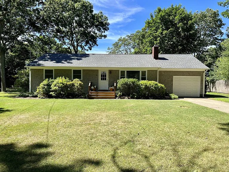 16 Beechwood Dr — Photo 29