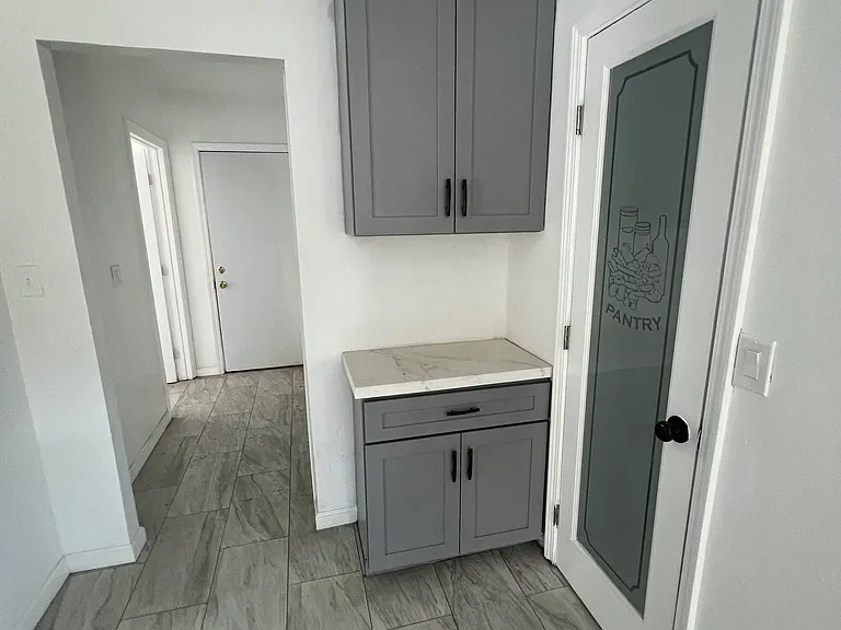350 W 13th St — Photo 7