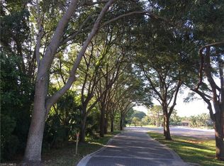 88 Cajeput Dr, Naples, FL 34108