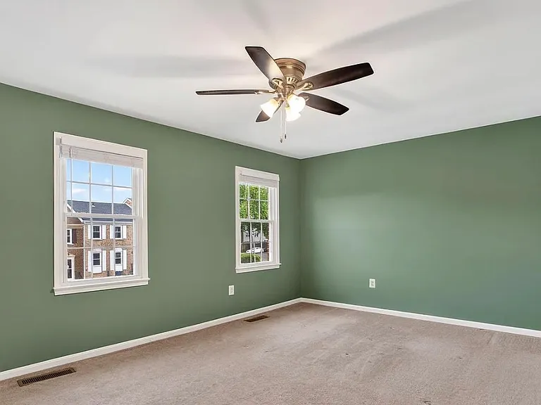 9507 Saluda Ct — Photo 12