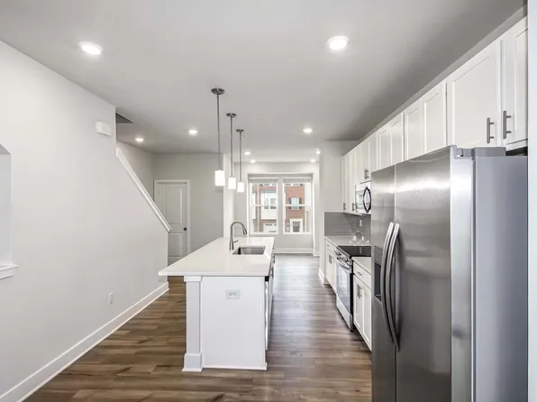 7574 Kemp Ln, Frederick, MD 21702