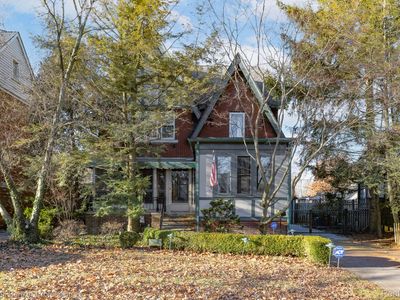 1425 Bishop Rd, Grosse Pointe Park, MI, 48230