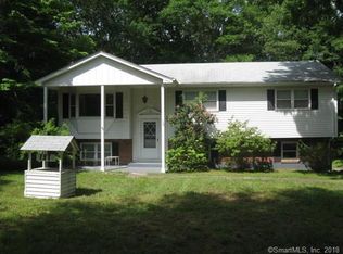 137 Beacon Rd, Windham, CT 06280