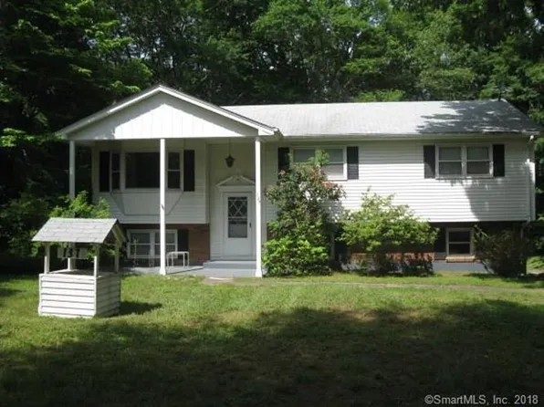 137 Beacon Rd, Windham, CT 06280