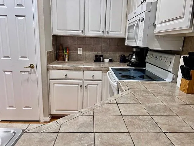 2400 McCue Rd #356 — Photo 5