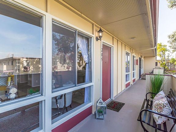 3rd image of 3041 Los Prados St APT 205