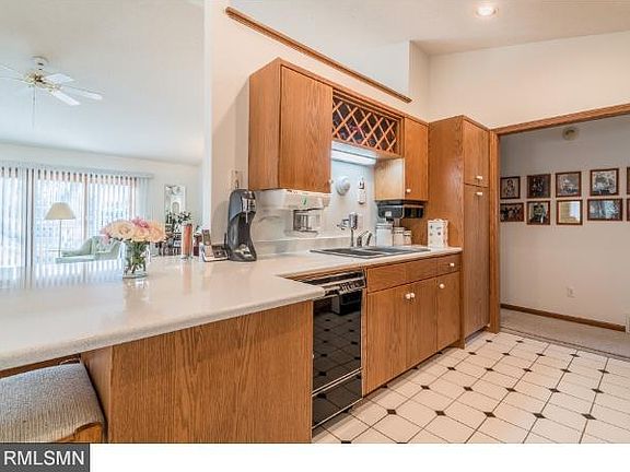5th image of 298 Park Ave S