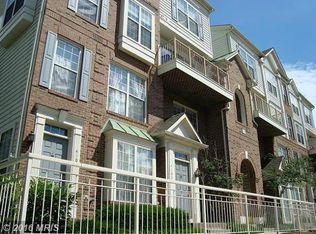 4105 Lexington Ct APT 102, Fairfax, VA 22030