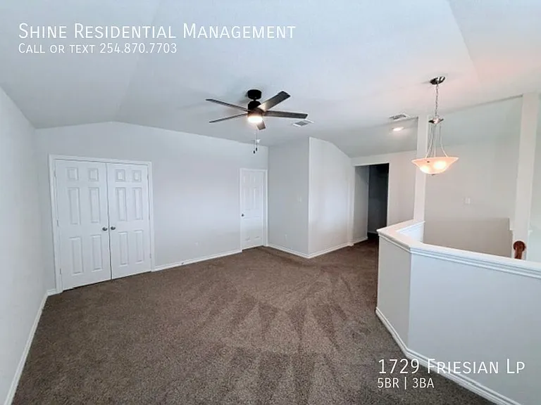1729 Friesian Loop — Photo 44