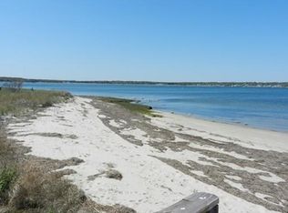 13 Harbor Acres Ln, Mattapoisett, MA 02739