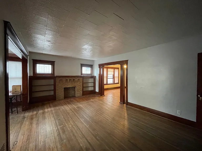 560 Linden Ave #1 — Photo 13