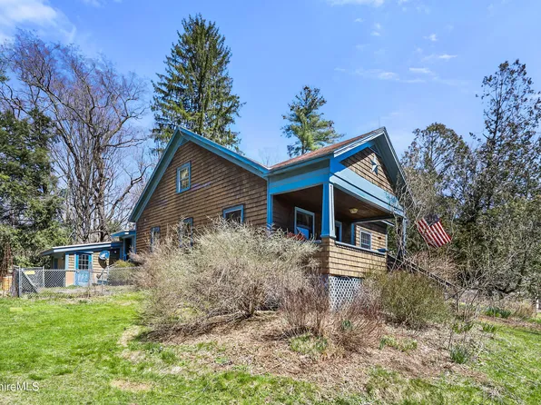 1575 Main Rd, Stamford, VT 05352