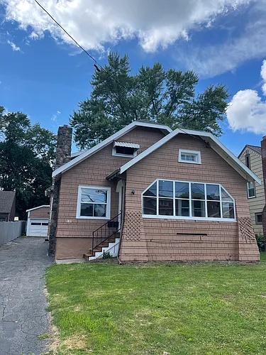 139 Lynwood Ave #1 Photo 1