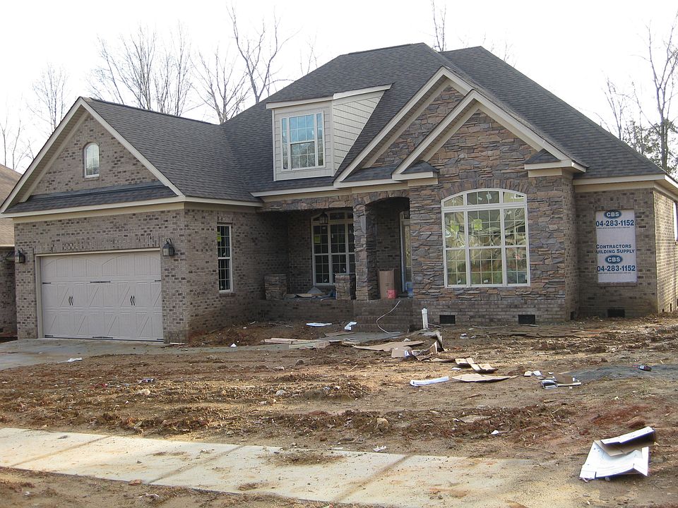 1st image of 2630 Chatham Dr