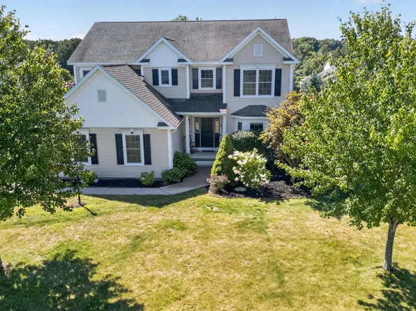 3 Skybrook Circle, Clifton Park, NY 12065
