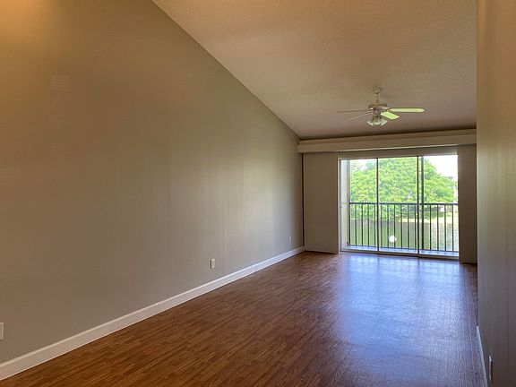 3rd image of 3051 SE Aster Ln