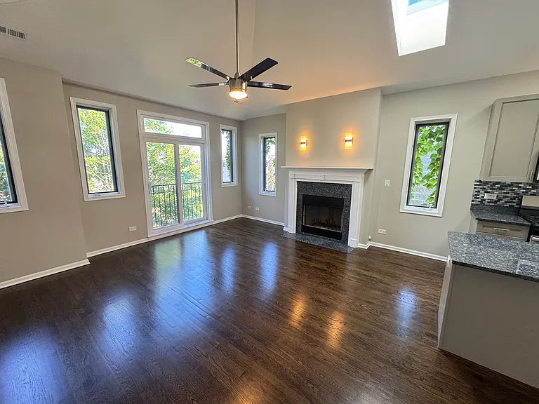 6332 S Ingleside Ave #3 — Photo 5