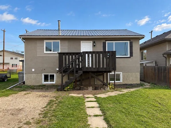 10024 S 103rd Ave, Grande Prairie, AB T8V 1B8