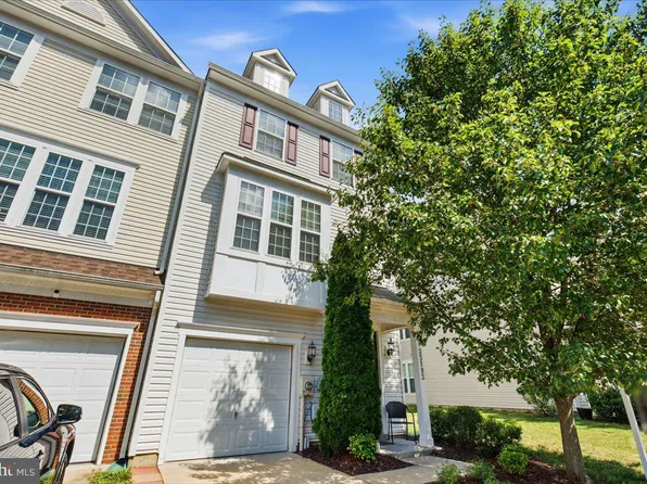 23192 Mountain Laurel Ln, California, MD 20619