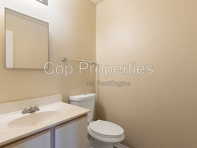 8118 Stagwood Hl — Photo 16