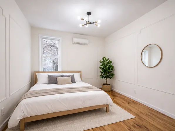 2785 East 15th Street image 1 of 6