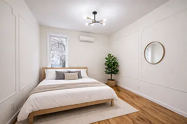 2785 East 15th Street #2R image 1 of 6