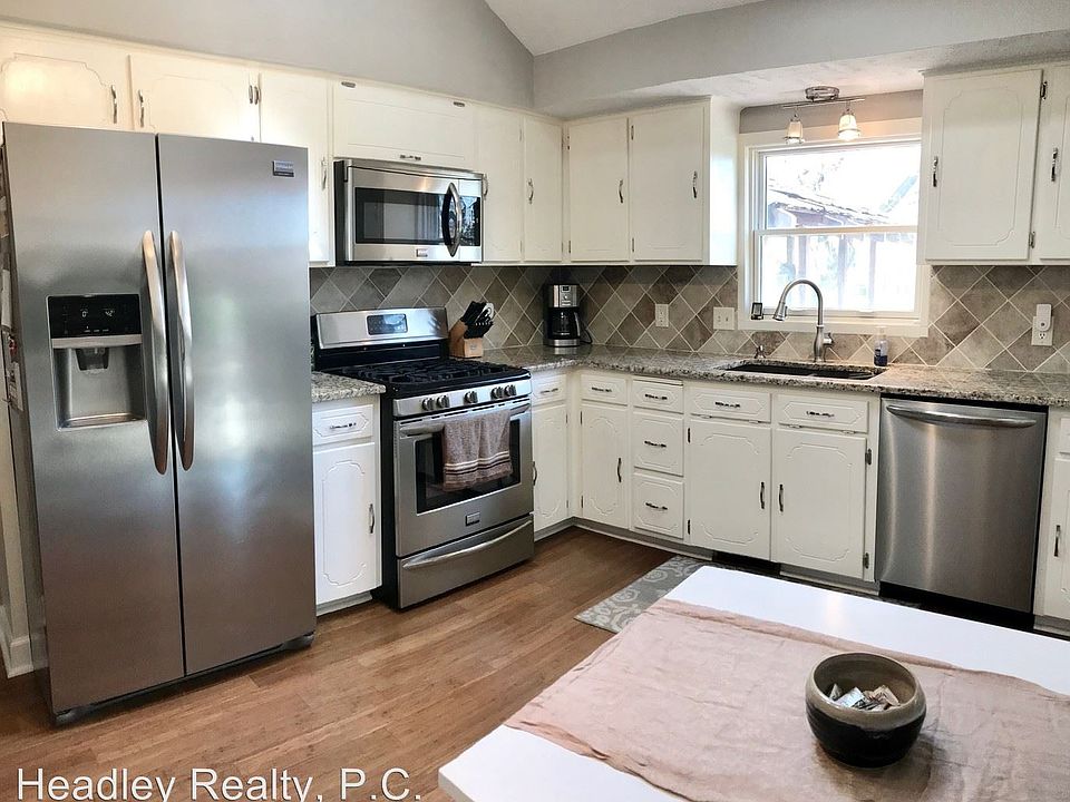 1st image of 1311 Beechwood Ave