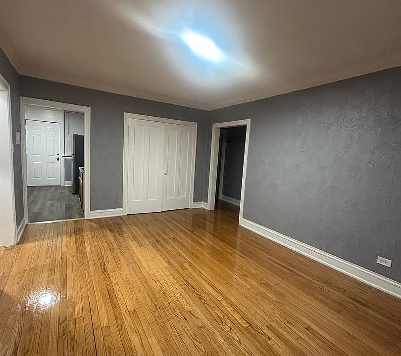 1st image of 6321 S California Ave #6323-2E