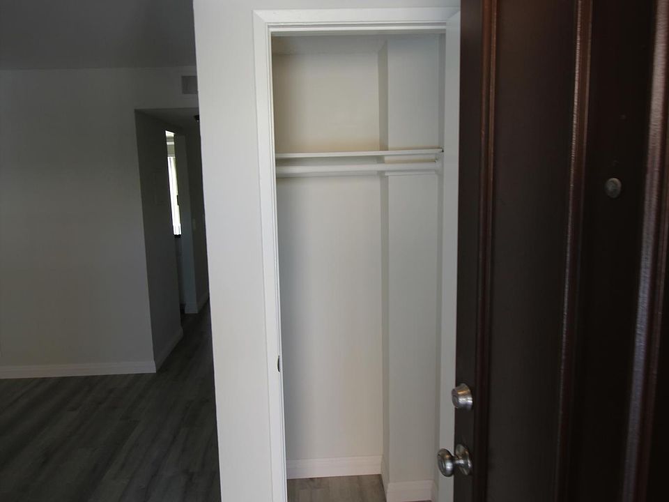 Agoura Carriage House LLC 5250 Colodny Dr Agoura Hills CA Zillow