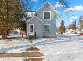 34 N 3rd St, Winneconne, WI 54986