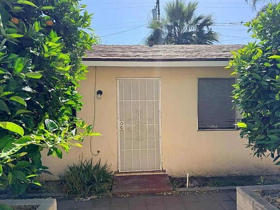2nd image of 728 N Palm