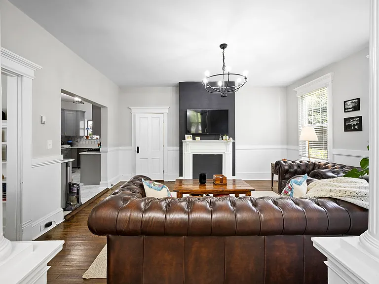 3114 Luxembourg Ave — Photo 6