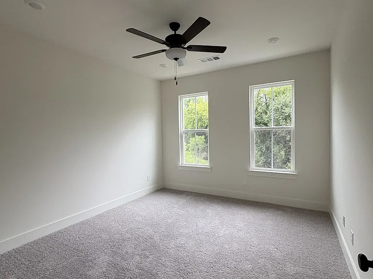 112 Nearwater Pl — Photo 7