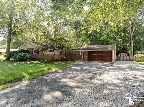 7679 Apache Trl, Temperance, MI 48182