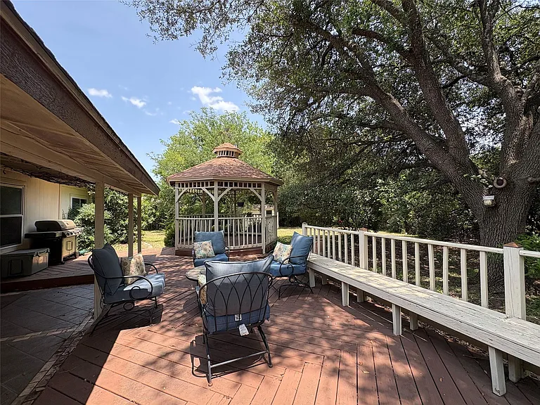 1404 Cedar Park Dr — Photo 29