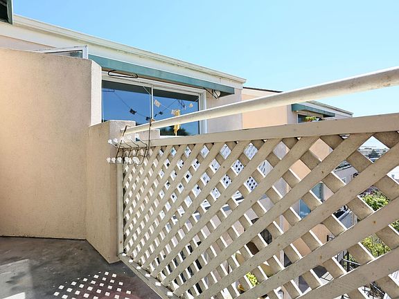 4th image of 5400 Highland Ave APT 2
