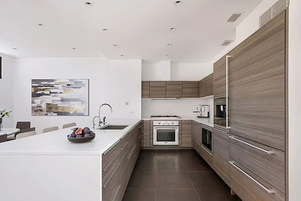 Rented by Compass | media 56